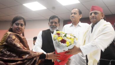 Photo of साइकिल पर सवार हुए पूर्व मंत्री नसीमुद्दीन और फूल बाबू एवं राजकुमार पाल